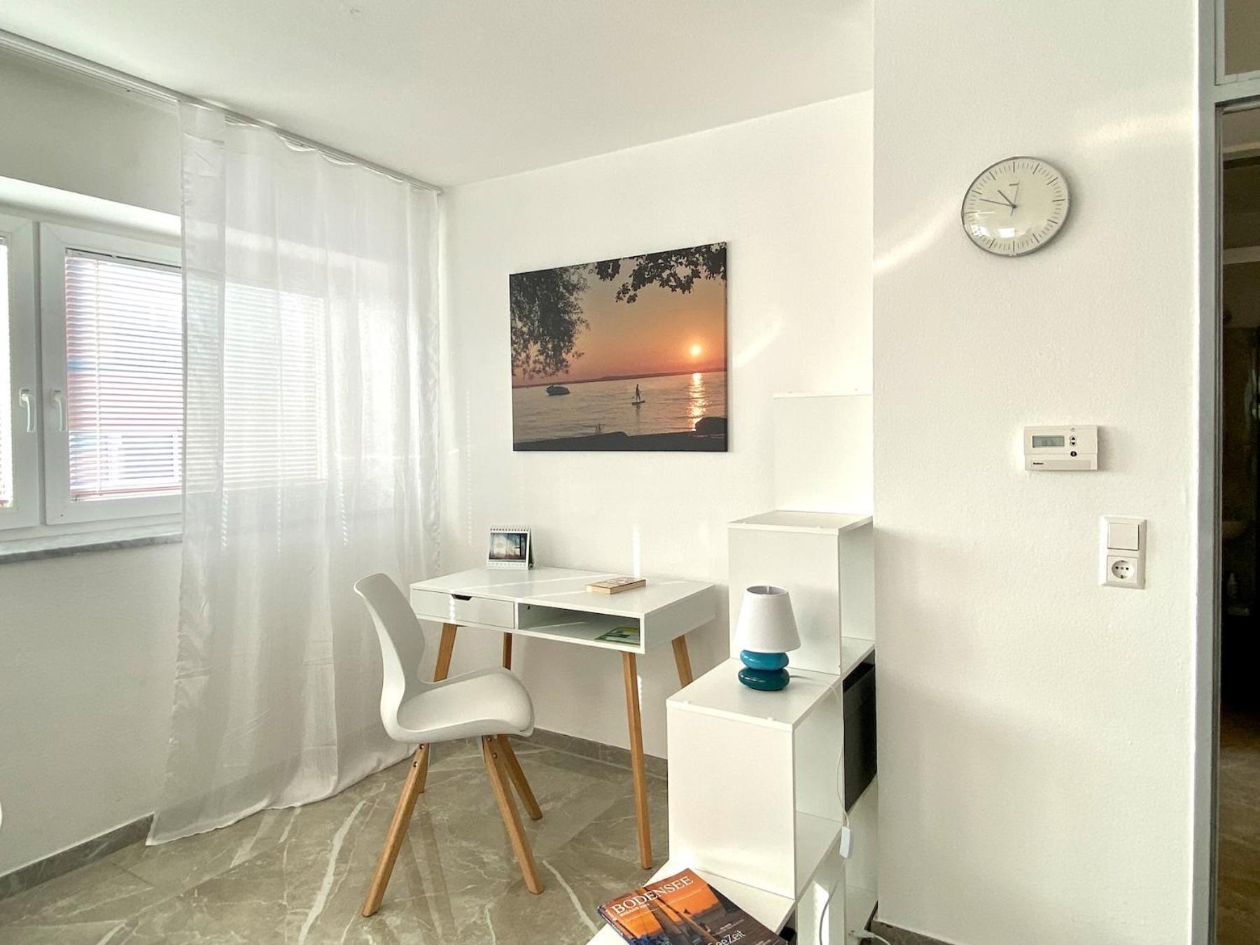 Ferienwohnung Riva - Wohlfuehloase In Ruhiger Lage Lindau  Exteriör bild